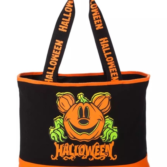 COPY - NWT 2024 Mickey’s glow in the dark Halloween tote - Picture 6 of 6